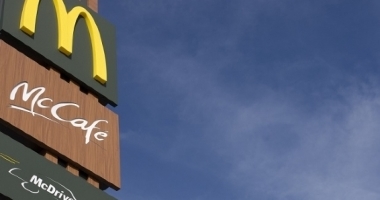 McDonald’s запустил доставку еды в тестовом режиме