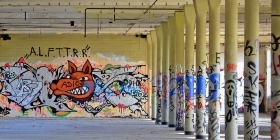 Снятие граффити